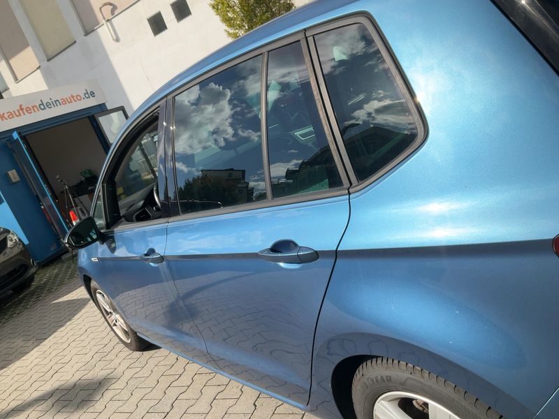 Volkswagen Golf VII Sportsvan 1.0 TSI Comfortline BlueMotion Tech — zdjęcie 3