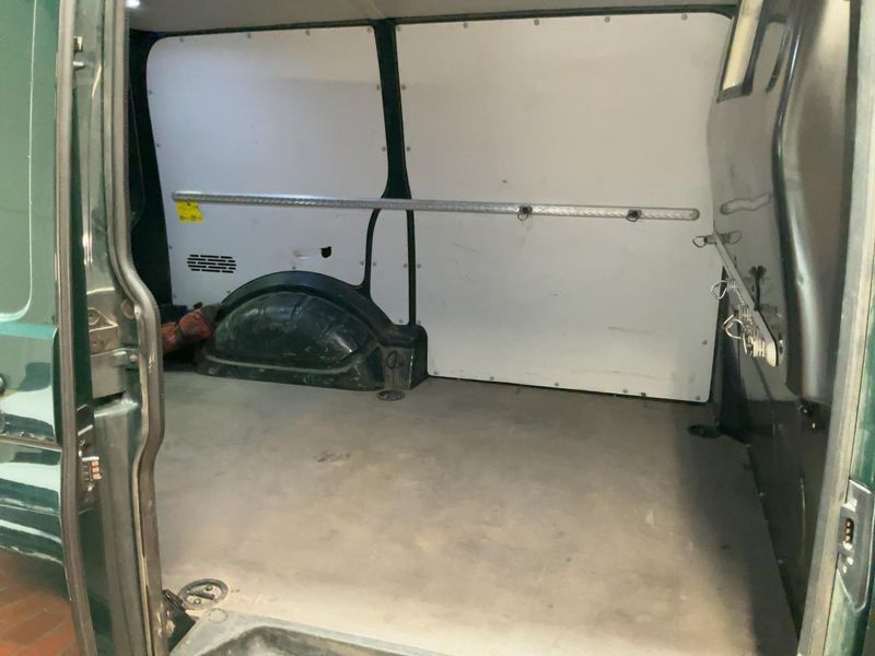 Volkswagen T6 Transporter 2.0 TDI Kasten 4Motion — zdjęcie 14