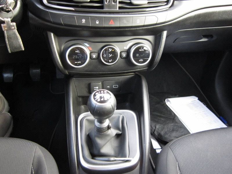 Fiat Tipo 1.6 M-Jet City Life — zdjęcie 6