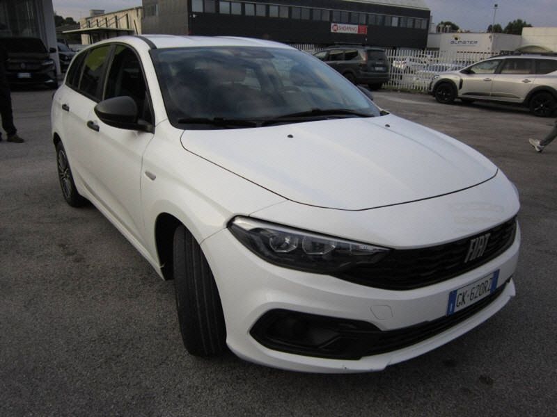 Fiat Tipo 1.6 M-Jet City Life — zdjęcie 2