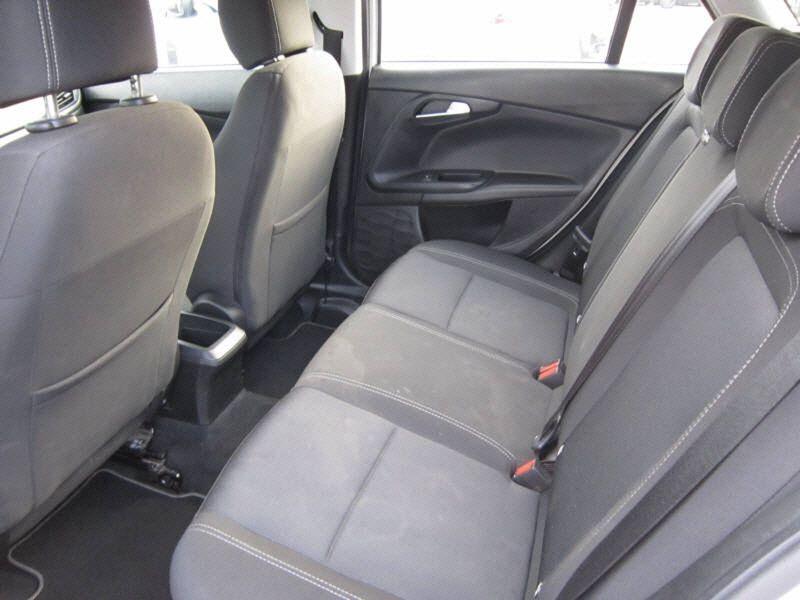 Fiat Tipo 1.6 M-Jet City Life — zdjęcie 12