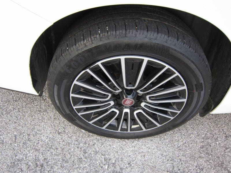Fiat Tipo 1.6 M-Jet City Life — zdjęcie 22
