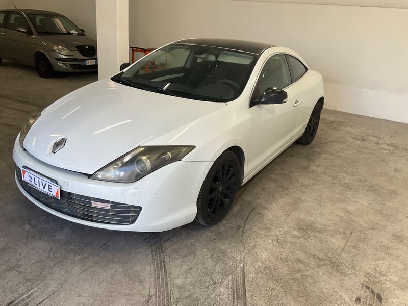 Renault Laguna 2.0 dCi Monaco GP — zdjęcie 1