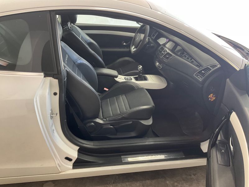 Renault Laguna 2.0 dCi Monaco GP — zdjęcie 3