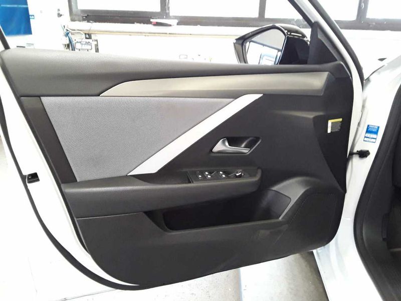 Opel Astra 1.5 CDTI Business Edition — zdjęcie 18