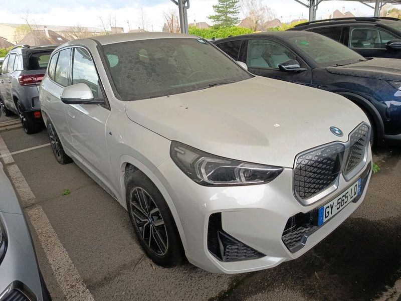 BMW iX1 eDrive 20 M Sport — zdjęcie 2