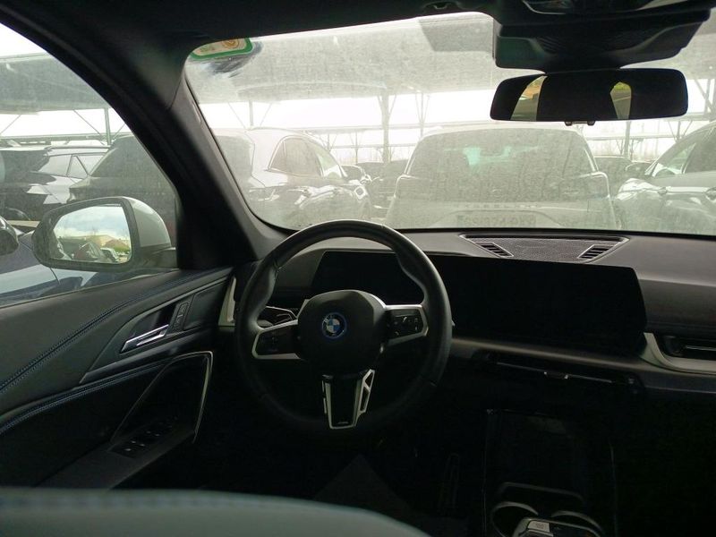 BMW iX1 eDrive 20 M Sport — zdjęcie 5