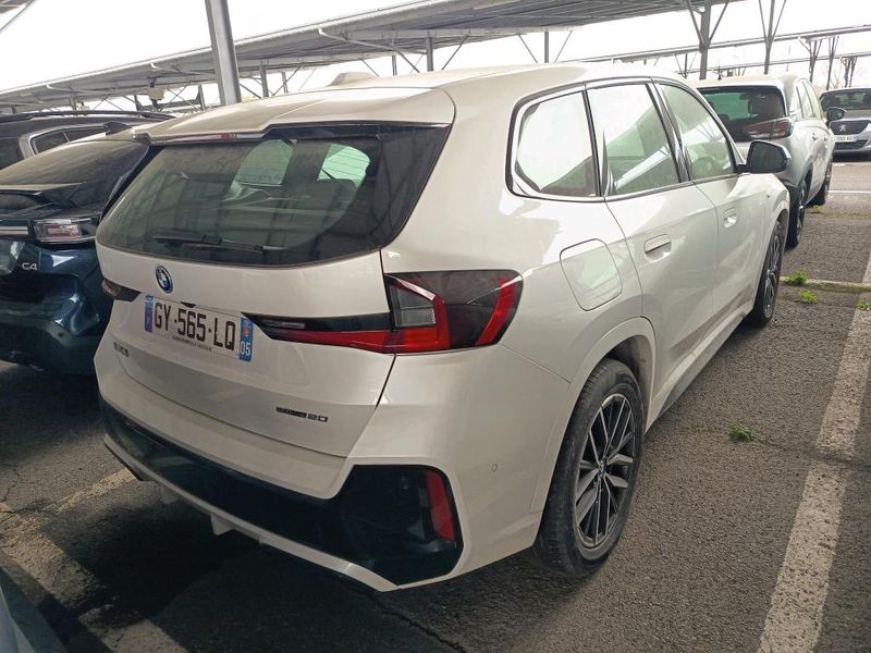 BMW iX1 eDrive 20 M Sport — zdjęcie 4