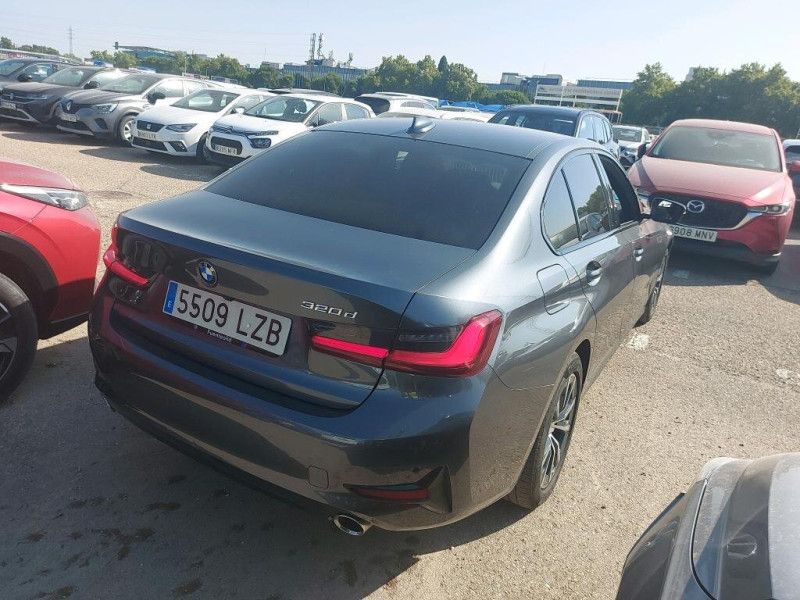 BMW 3er 320d Mild-Hybrid Sport Line — zdjęcie 4