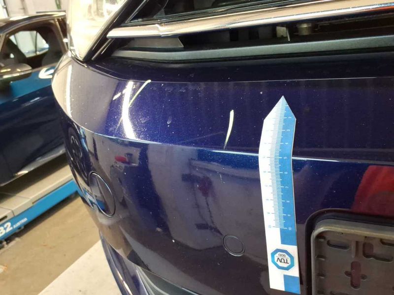Volkswagen Touran 2.0 TDI Highline BlueMotion Tech — zdjęcie 54