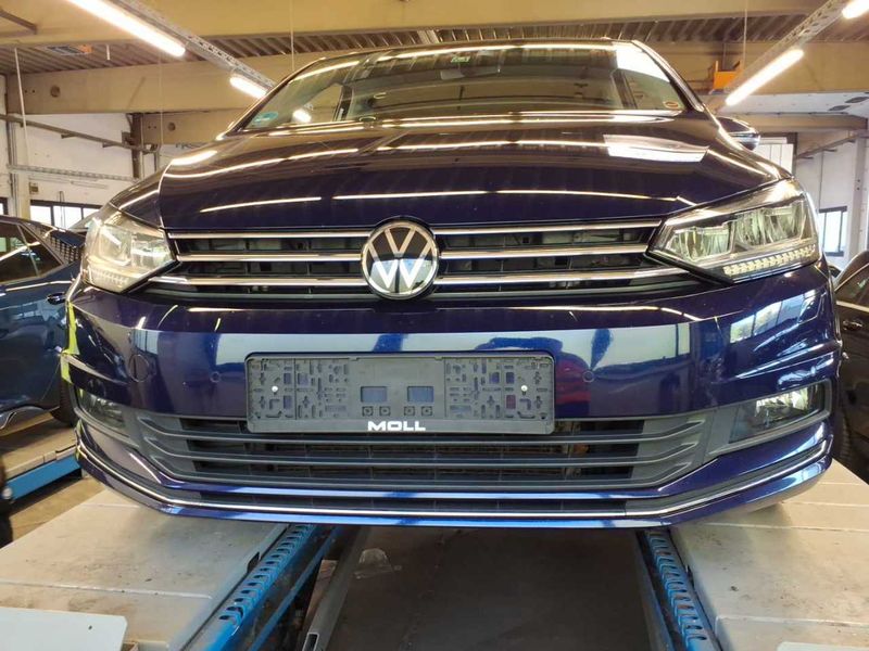 Volkswagen Touran 2.0 TDI Highline BlueMotion Tech — zdjęcie 53