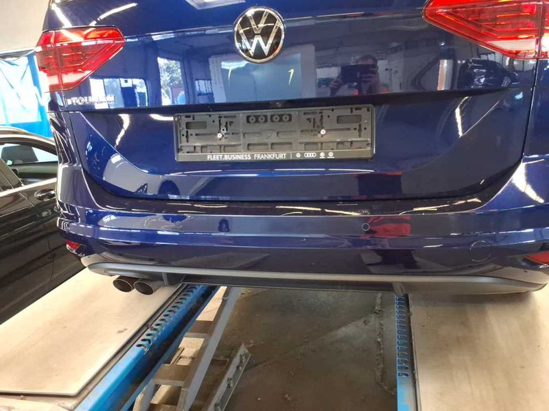 Volkswagen Touran 2.0 TDI Highline BlueMotion Tech — zdjęcie 58