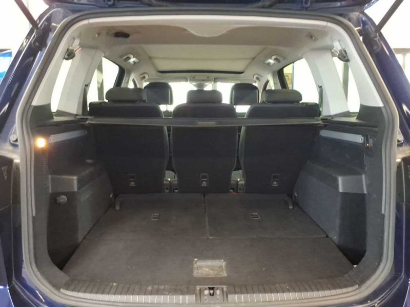 Volkswagen Touran 2.0 TDI Highline BlueMotion Tech — zdjęcie 5