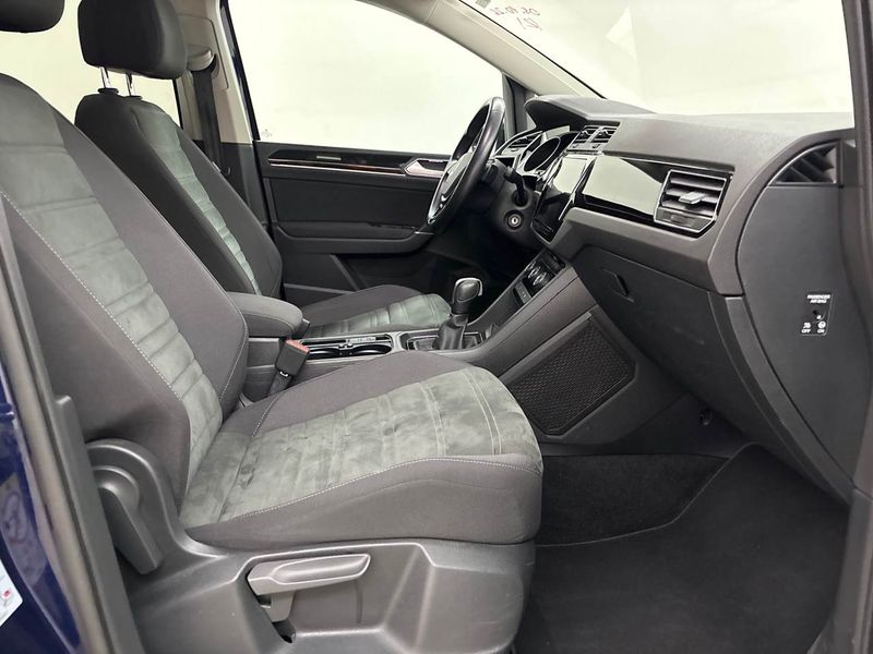 Volkswagen Touran 2.0 TDI Highline BlueMotion Tech — zdjęcie 6