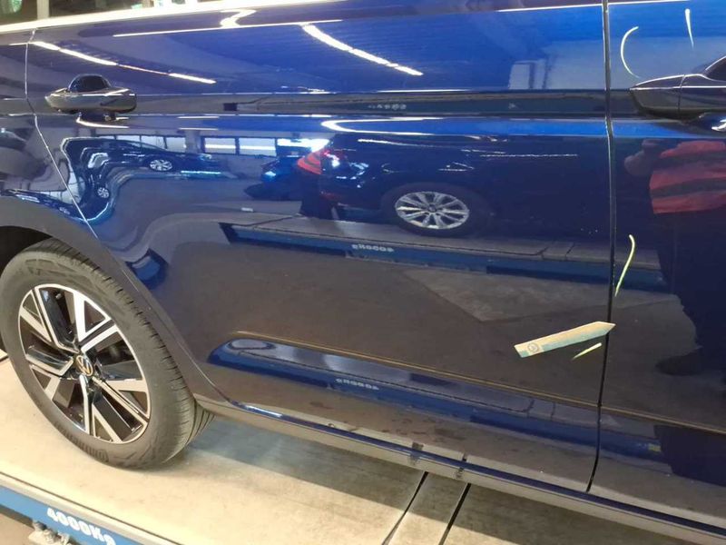 Volkswagen Touran 2.0 TDI Highline BlueMotion Tech — zdjęcie 45