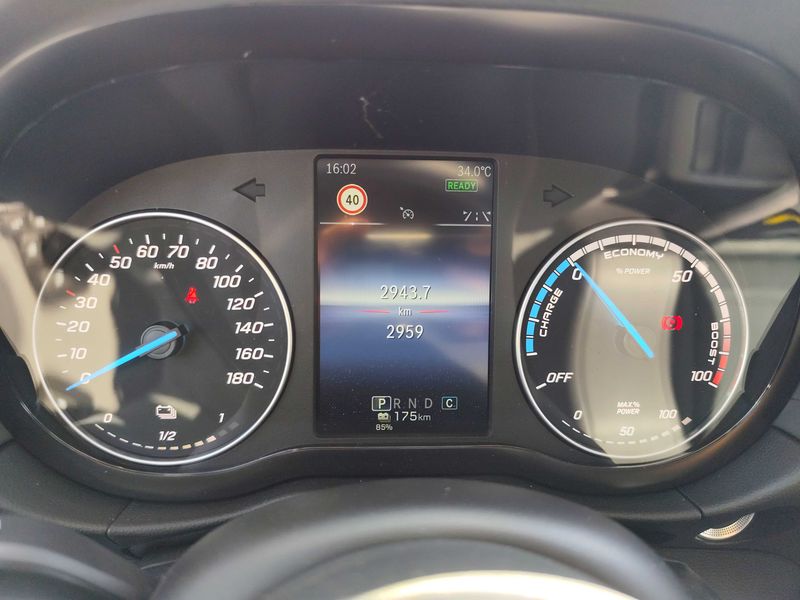 Mercedes-Benz EQT 200 Premium plus — zdjęcie 12