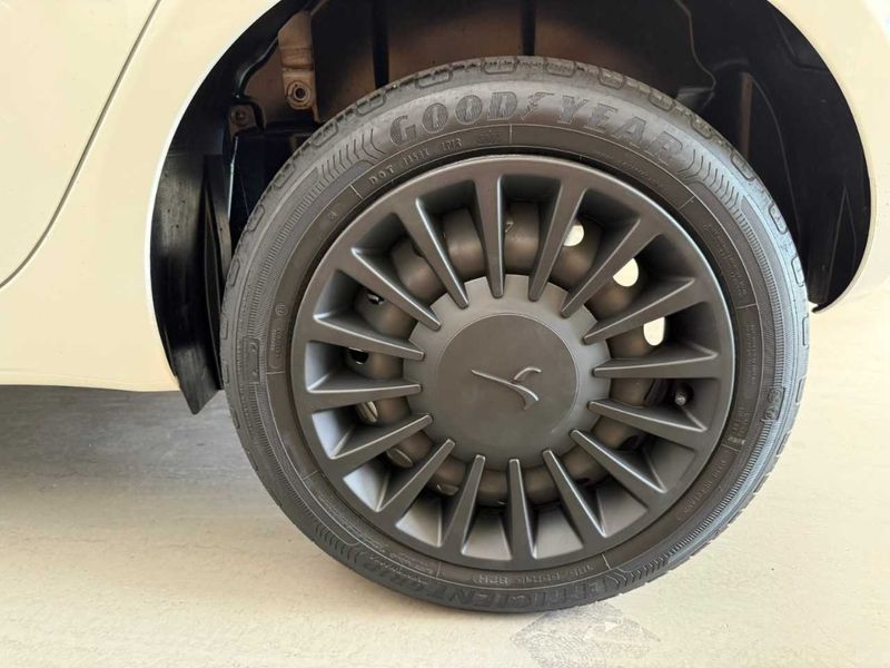 Lancia Ypsilon 1.0 Mild-Hybrid Silver — zdjęcie 19