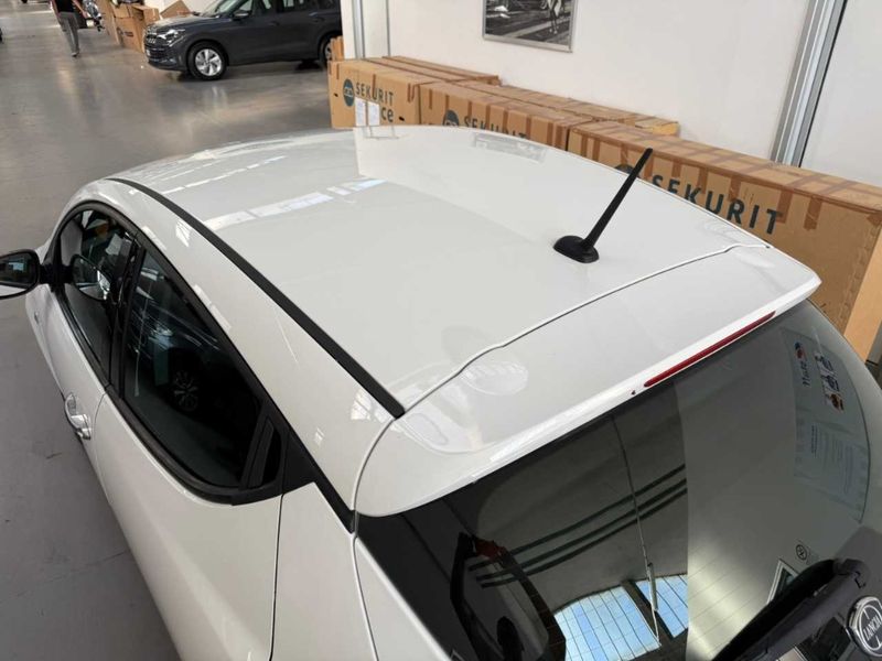 Lancia Ypsilon 1.0 Mild-Hybrid Silver — zdjęcie 13