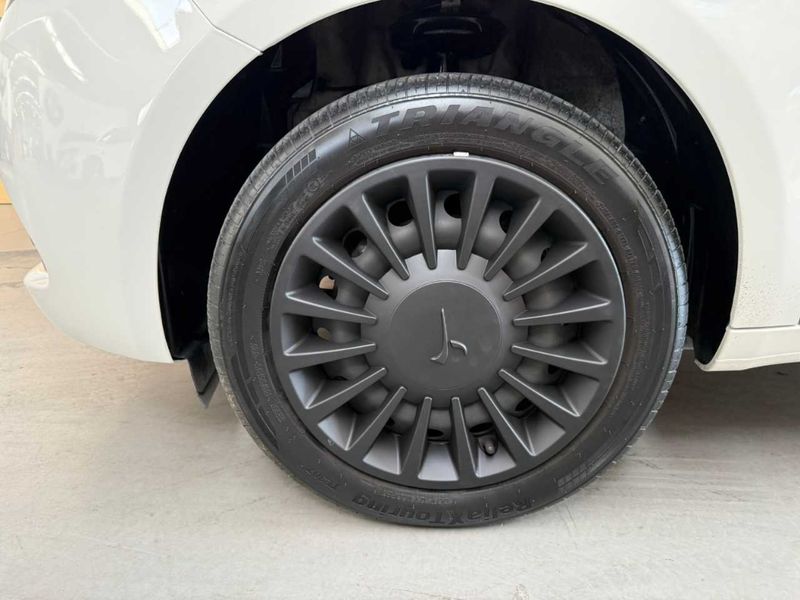 Lancia Ypsilon 1.0 Mild-Hybrid Silver — zdjęcie 16