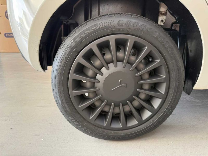 Lancia Ypsilon 1.0 Mild-Hybrid Silver — zdjęcie 18