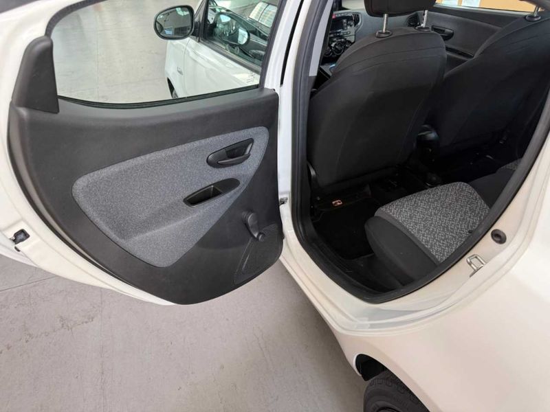 Lancia Ypsilon 1.0 Mild-Hybrid Silver — zdjęcie 23