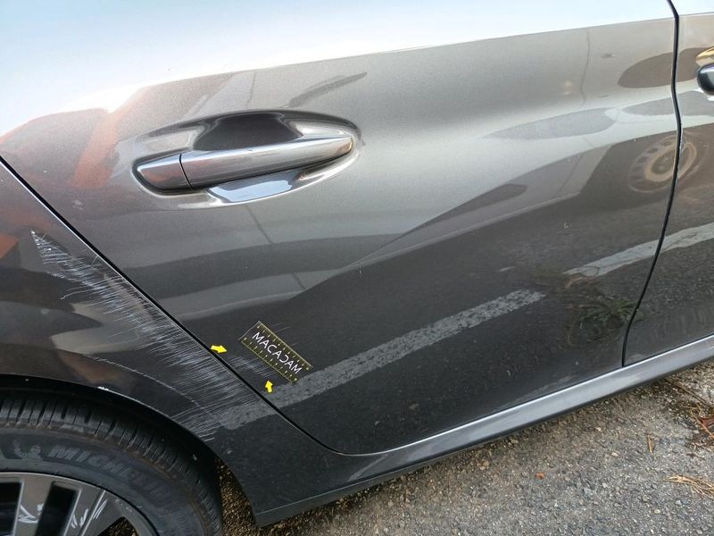 Peugeot 208 1.2 PureTech Active Pack — zdjęcie 40