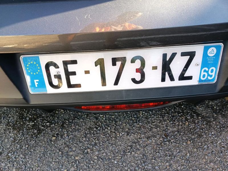 Peugeot 208 1.2 PureTech Active Pack — zdjęcie 14
