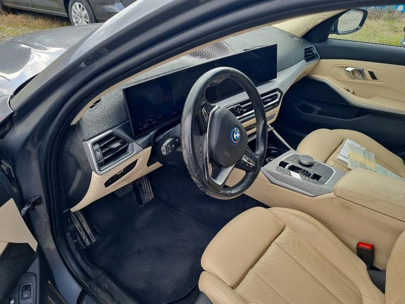 BMW 3er 320e — zdjęcie 23