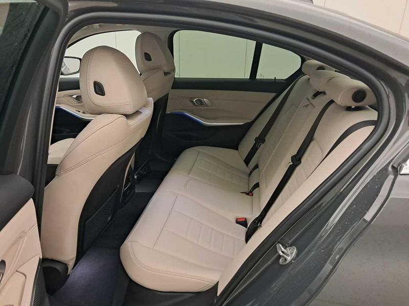 BMW 3er 320e Luxury Line — zdjęcie 14