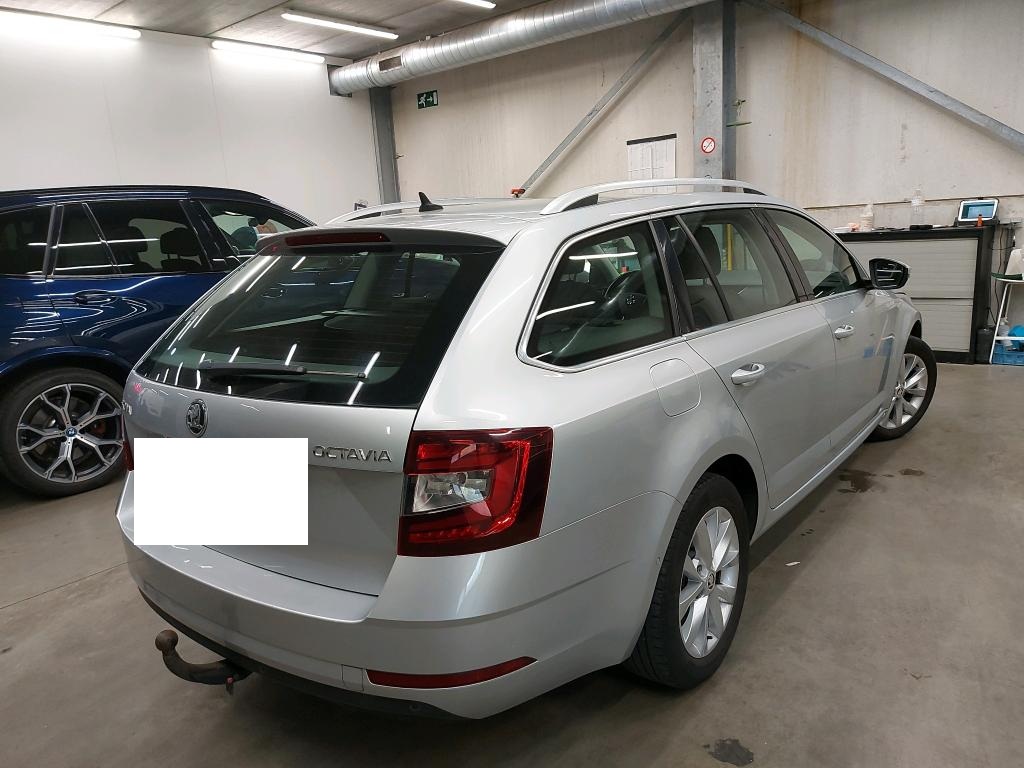 Skoda Octavia 1.6 TDI Style — zdjęcie 2