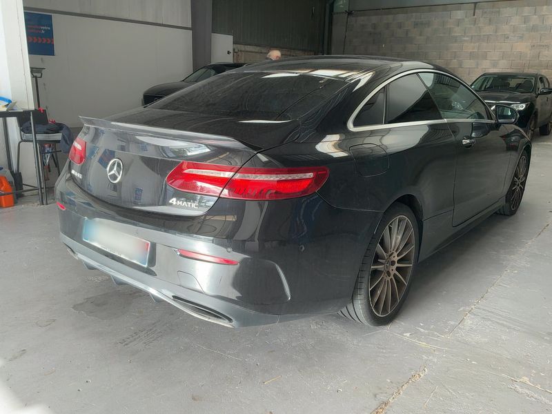 Mercedes-Benz E-Klasse E 400 4Matic AMG Line — zdjęcie 6