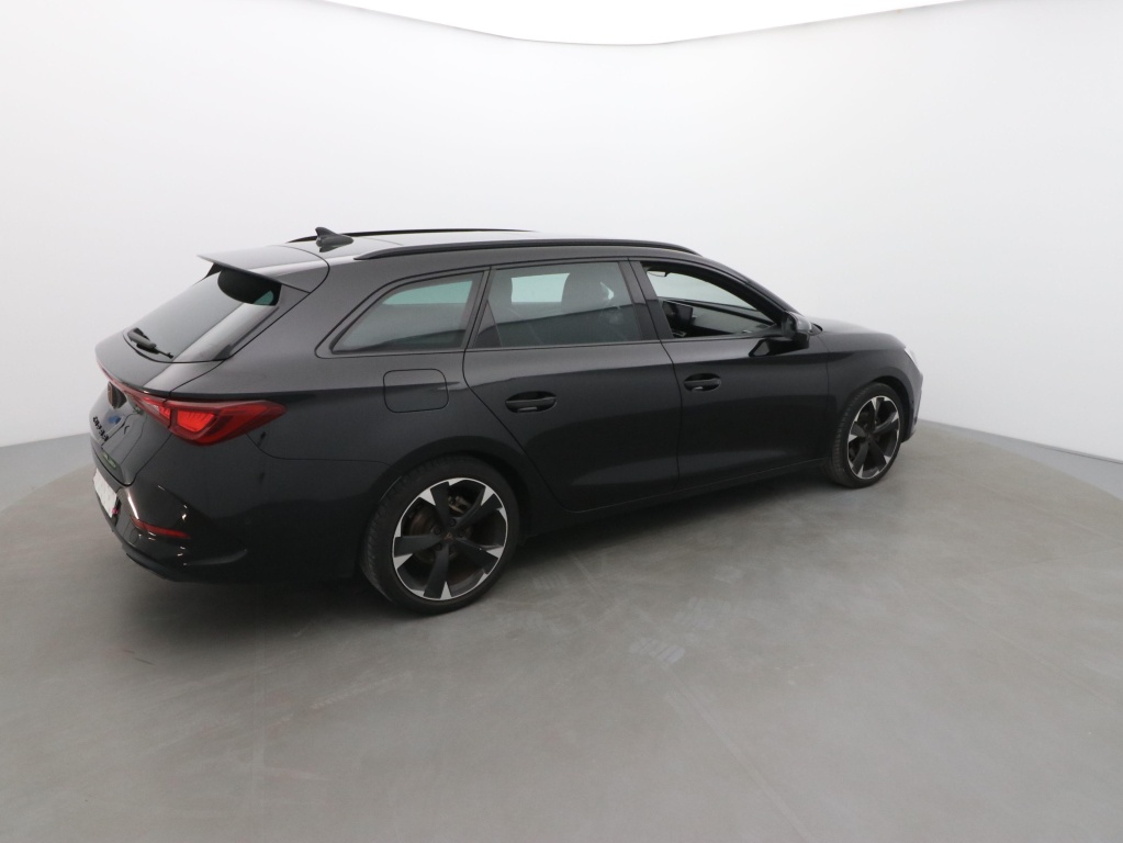 Cupra Leon 1.5 eTSI — zdjęcie 3