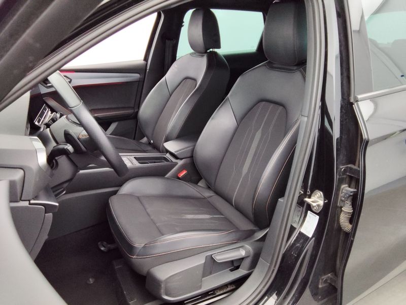 Cupra Leon 1.5 eTSI — zdjęcie 6