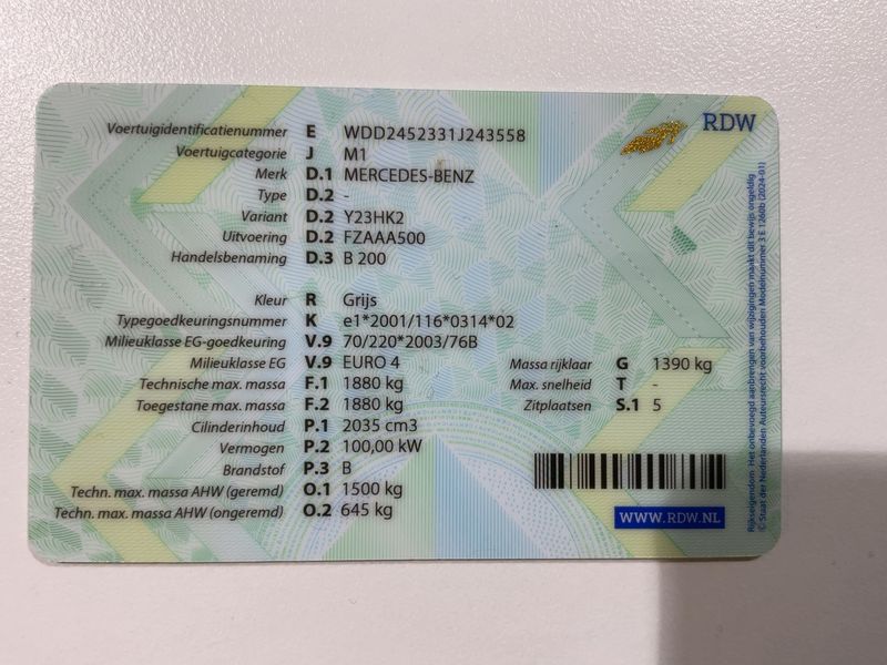 Mercedes-Benz B-Klasse B 200 — zdjęcie 15