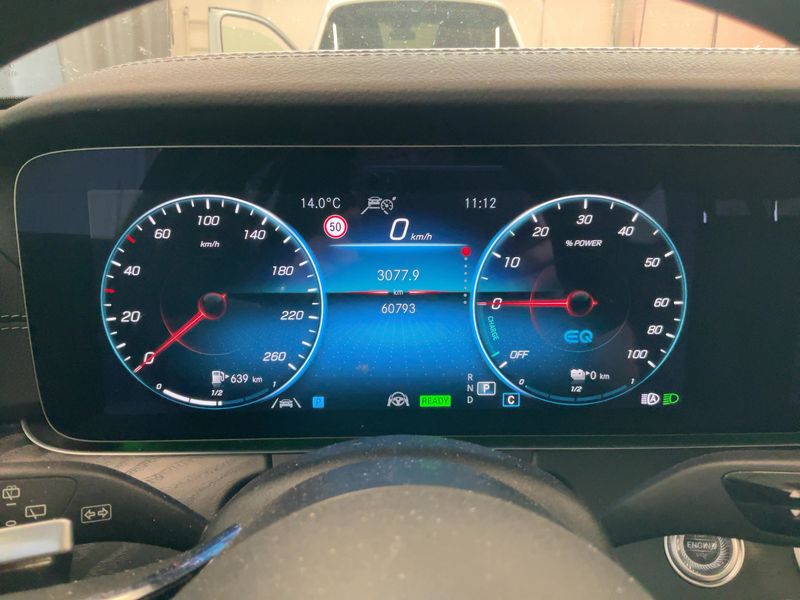 Mercedes-Benz E-Klasse E 300 de T Exclusive — zdjęcie 13