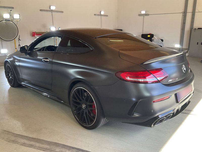 Mercedes-Benz C-Klasse C 63 AMG S — zdjęcie 3