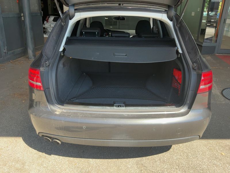 Audi A4 2.0 TDI Ambition — zdjęcie 10