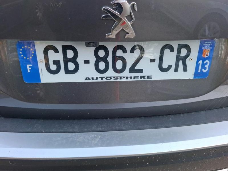 Peugeot 2008 1.2 PureTech Allure Business — zdjęcie 14