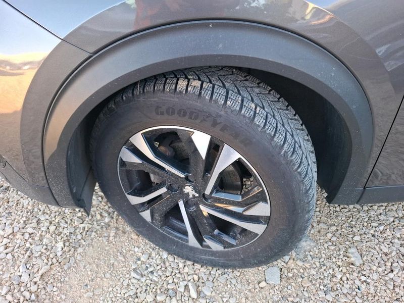 Peugeot 2008 1.2 PureTech Allure Business — zdjęcie 25