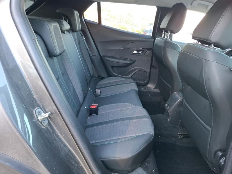 Peugeot 2008 1.2 PureTech Allure Business — zdjęcie 11