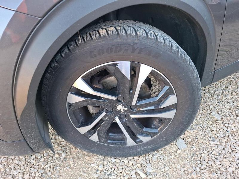 Peugeot 2008 1.2 PureTech Allure Business — zdjęcie 26