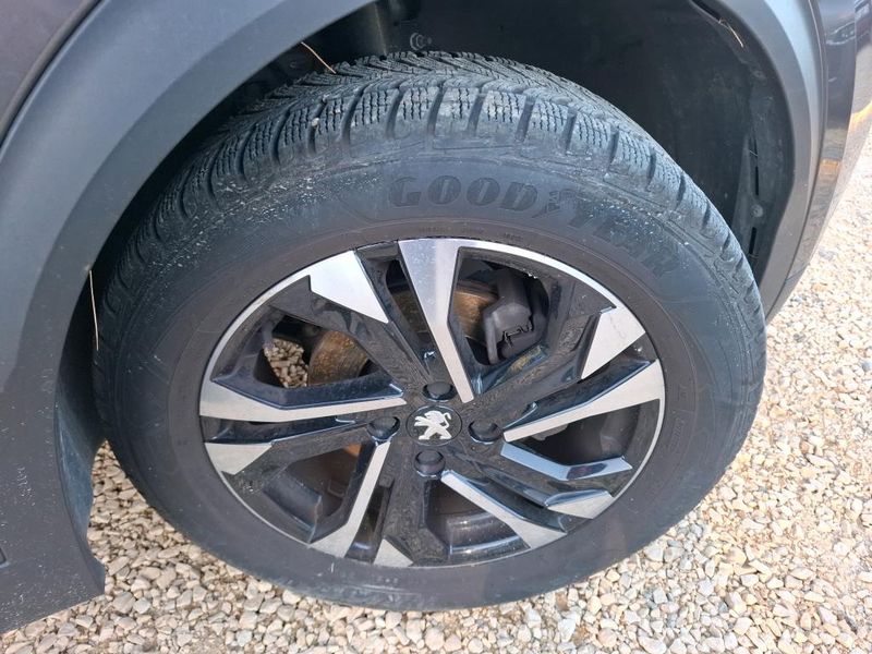 Peugeot 2008 1.2 PureTech Allure Business — zdjęcie 43