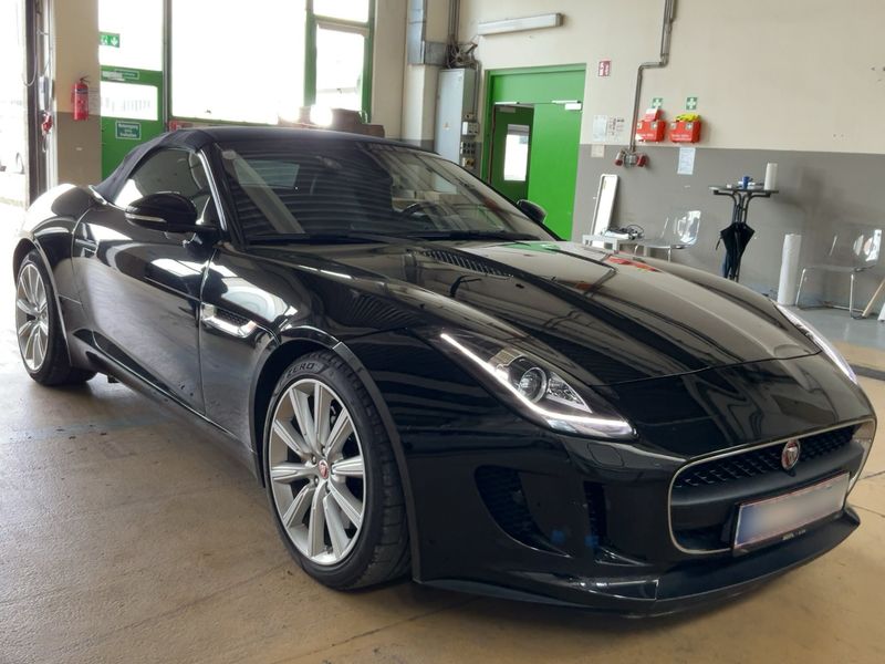 Jaguar F-TYPE 3.0 V6 — zdjęcie 8