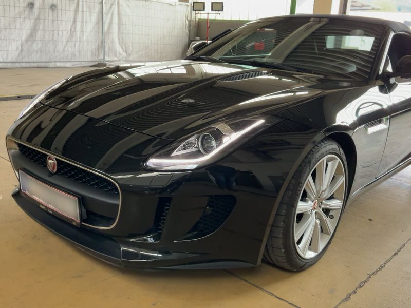 Jaguar F-TYPE 3.0 V6 — zdjęcie 2