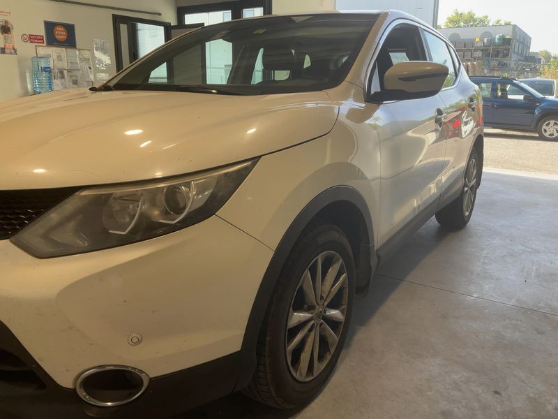 Nissan Qashqai 1.5 Turbodiesel Acenta — zdjęcie 2