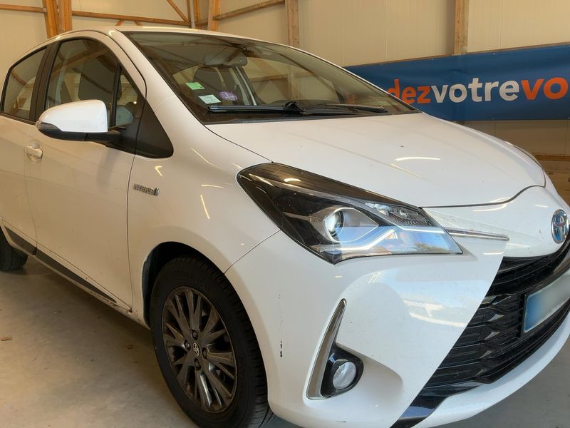 Toyota Yaris 1.5 Hybrid Dynamic — zdjęcie 8