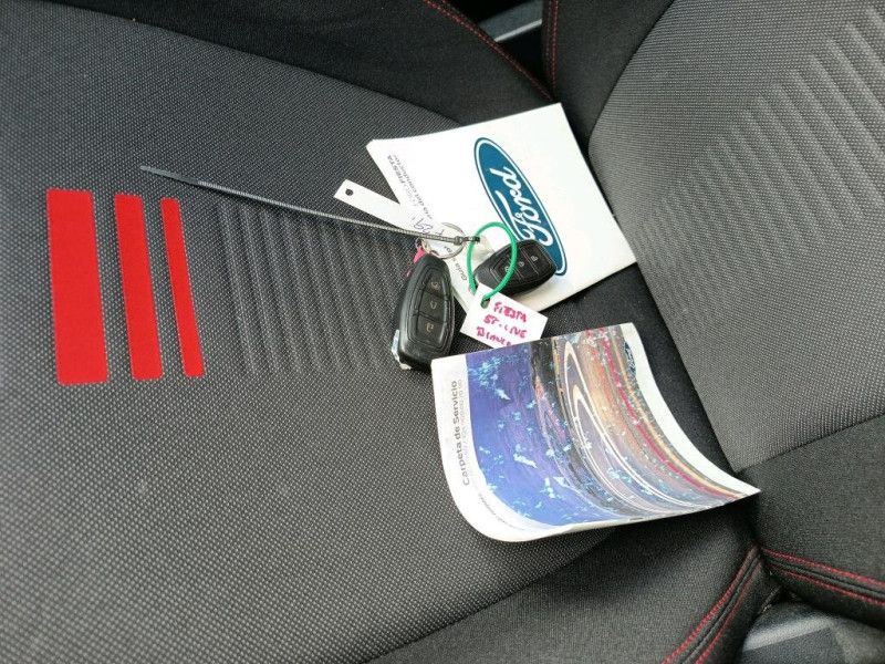Ford Fiesta 1.0 EcoBoost Mild-Hybrid ST-Line X — zdjęcie 5