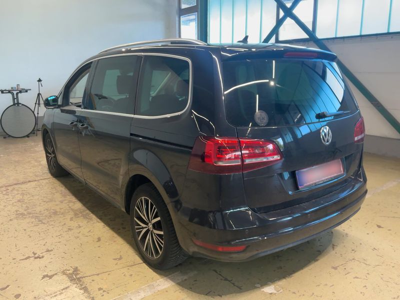 Volkswagen Sharan 2.0 TDI Allstar BlueMotion Tech — zdjęcie 3