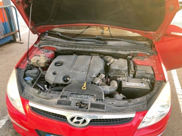 Hyundai i30 1.6 CRDi Active — zdjęcie 30