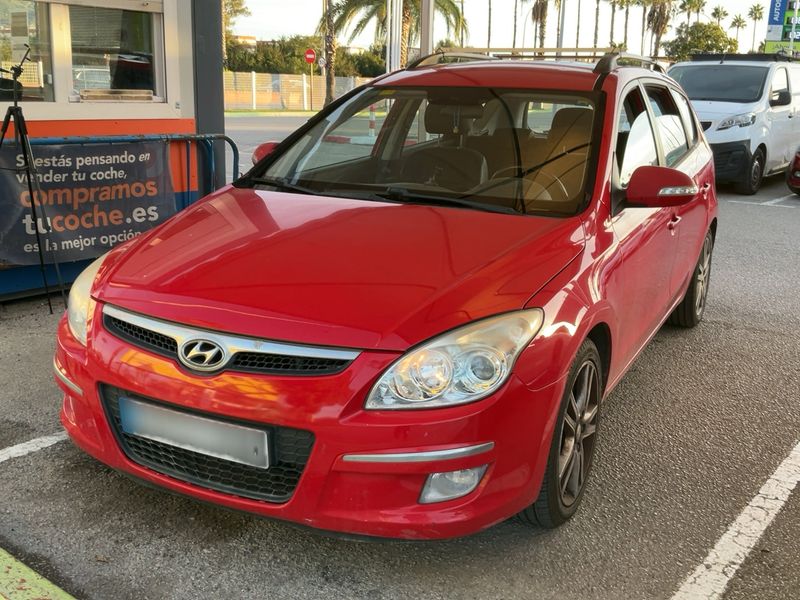 Hyundai i30 1.6 CRDi Active — zdjęcie 1